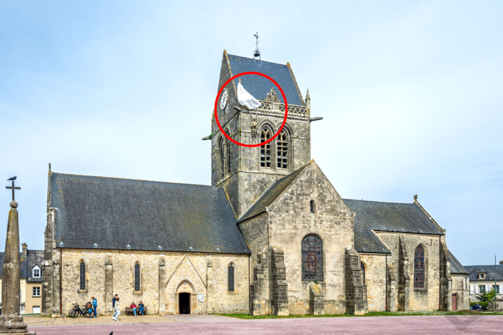 American paratrooper hanging from Église Notre-Dame-de-l'Assomption