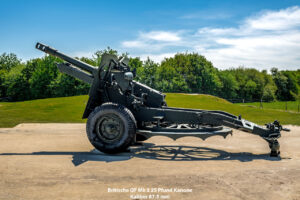 British 25-pounder field gun